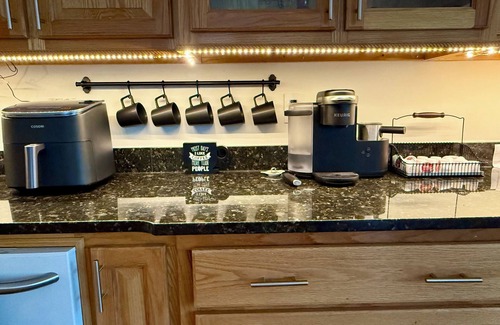Cross Casa | Newly renovated lakefront 4-bedroom house in Cross with dock sleeps 10
