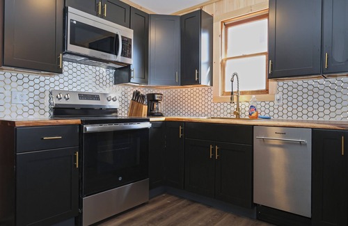 Haines Falls Cabaña | Newly renovated Log cabin in the middle of Catskills