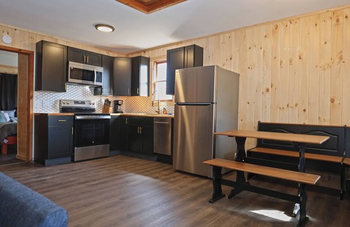 Haines Falls Cabaña | Newly renovated Log cabin in the middle of Catskills