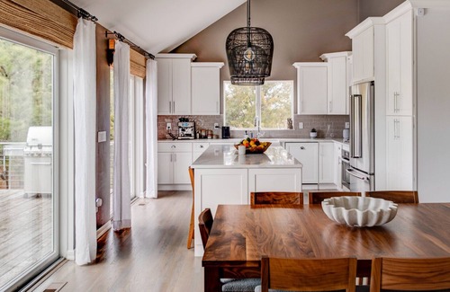 Shinnecock Hills Casa | Newly Renovated, Modern home with pool, cathedral ceilings, open-floor...