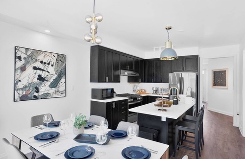 Thorold Casa | Newly Renovated Modern Home near Niagara!