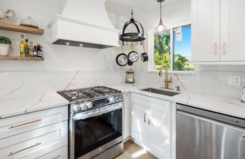Spruce Creek Casa | Newly Renovated Nature Home in Spruce Creek Fly-In