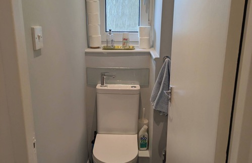 Evelyn Apartamento | Newly renovated near river, zone 2 quiet and cozy apartment , sleeps 4