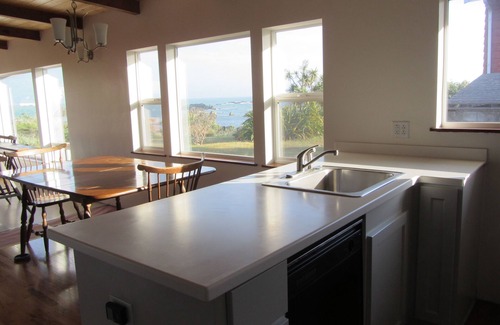 Crescent City Casa | Recientemente renovado casa de playa frente al mar