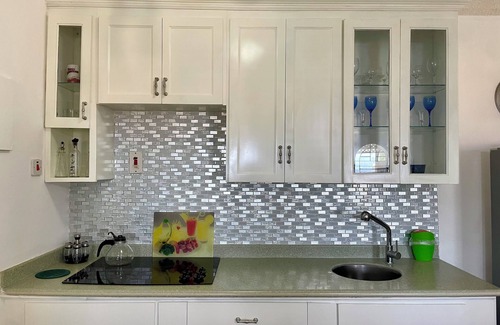 Ocho Rios Condominio | Apartamento recientemente renovado con vista al mar