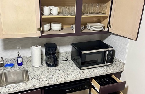 Warner Robins Casa | Newly renovated, pet-friendly home near Robins AFB