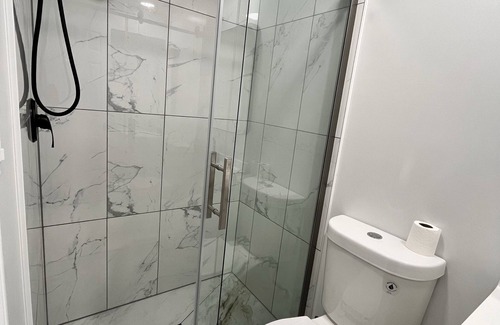 Annandale Casa | Newly Renovated Queen BR w/Private Bath. Access to Kitchen& In-Unit Washer/Dryer