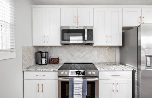 Brownsburg Casa | Newly Renovated Retreat 30mins to Downtown Indy