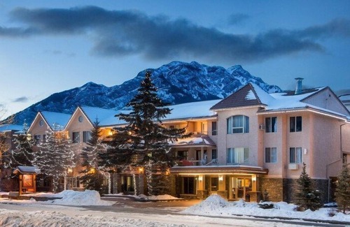 Banff Apartamento | Newly Renovated Room in Banff! Air-Conditioning