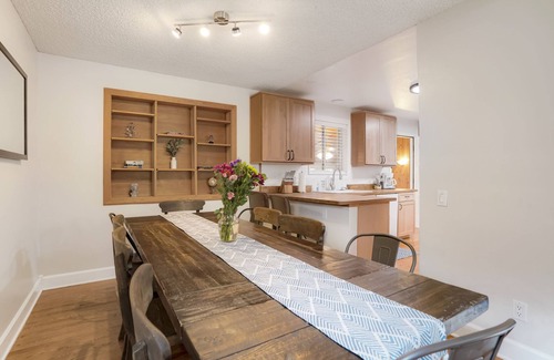 North Central Westminster Casa | Newly Renovated-Spacious-20min to Den& Boulder-HotTub/Game Room/Basketball Court