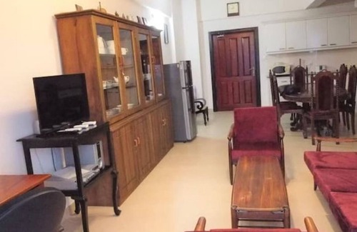 Wellawatta North Condominio | Newly Renovated Spacious 2 Bedroom Apartment