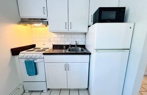 Stamford Apartamento | Newly renovated, sunny 😎 1bed/1bath Apartment