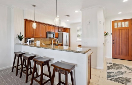 Waikoloa Villa | Newly Renovated Top Floor Luxury Waikoloa Beach Villa F32, Fairway Views!!