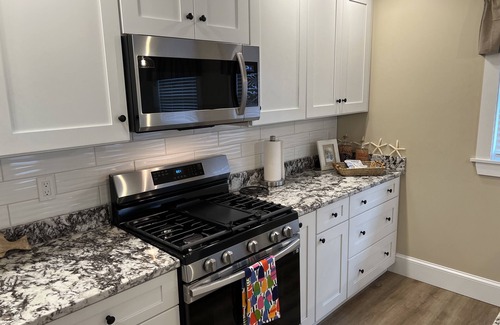 Boothbay Harbor Casa | Newly renovated 3 bedroom, 2 bath bungalow, just steps to downtown BBH.