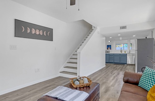 Cape Caneveral Beach Gardens Casa | Newly Renovated Luxury Stay - Space Home By Beach & Port