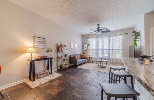 Flowery Branch Casa | Newly Renovated Cozy Townhome near Lake Lanier/ 2 Bed, 2.5 Baths Flowery Branch