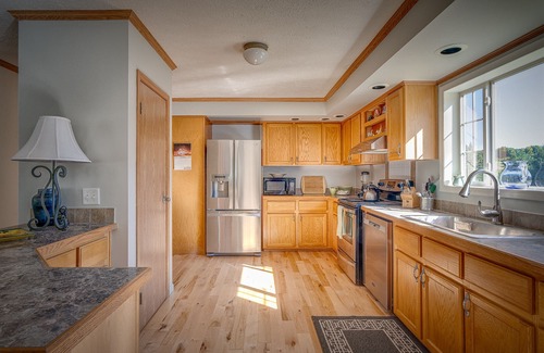 Harbor Springs Casa | Newly renovated country home in the middle of Paradise!
