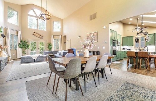 McGaheysville Casa | Newly Renovated peaceful retreat!