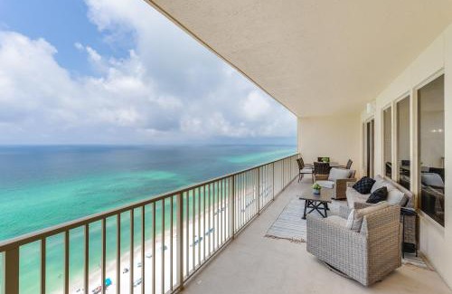 Thomas Drive Casa | Newly Renovated Luxury OCEAN FRONT Condo! Top Floor Condo with PENTHOUSE OCEAN VIEWS!