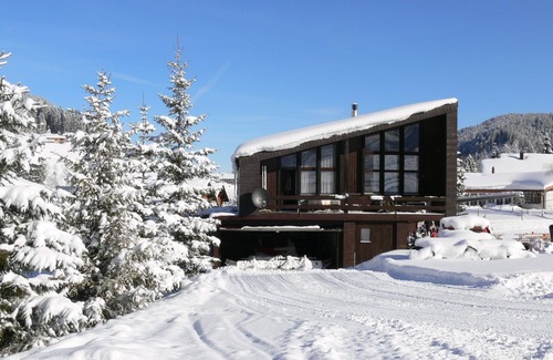 Alpthal Apartamento | Newly renovated vacation apartment in alpine chic style directly on the Grossen Mythen