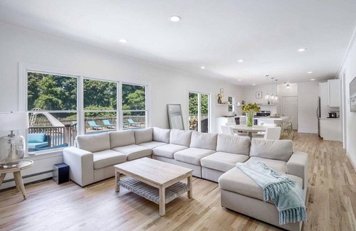 Westhampton Casa | Newly renovated Westhampton escape near beach