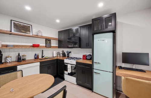 Ann Arbor Casa | Newly Renovated West-Side 1BR/1BA!