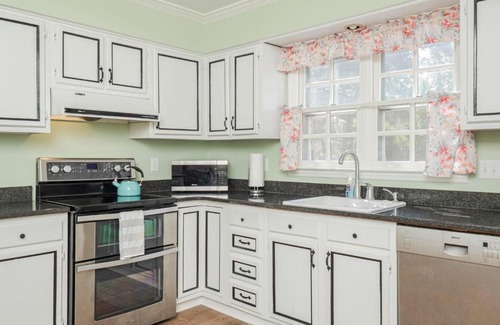 Cary Casa | Newly Updated 3 Bedroom Townhome in Heart of Cary