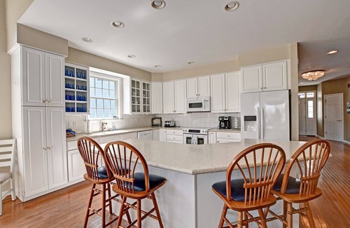 Ocean View Casa | Comfortable 6 bedroom home located in the Bear Trap Dunes Community. Sleeps 20. Excellent Amenities! Stay between May 10 and September 20 and get a discount, only if you book in February!