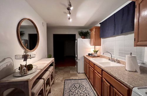 St. Charles Casa | Newly Updated Charming and Cozy Home near Historic Main Street in Frenchtown.