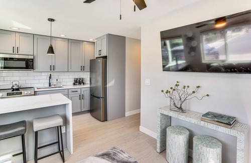Northwest Anaheim Casa | Newly Updated! Commuter-Friendly Anaheim Home