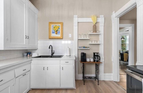 Neenah Apartamento | Newly Updated|Historic|PETS!