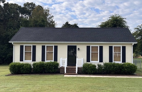 Haw River Casa | Newly Updated Home w/Easy Access to I-85/I-40