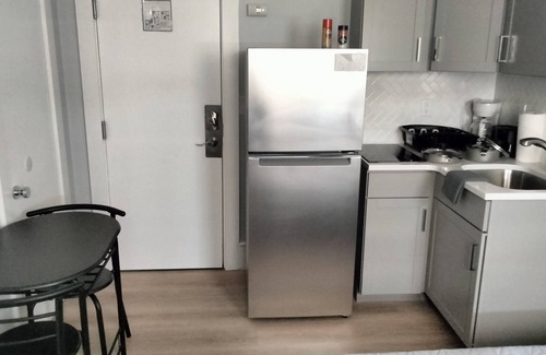 North End Condominio | Newly Updated Ocean Block Rental