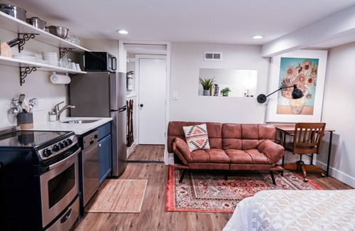Washington Park West Apartamento | Newly Updated! Private Basement Studio in Denver