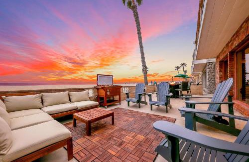 West Newport Casa | Newport Beach Front View I
