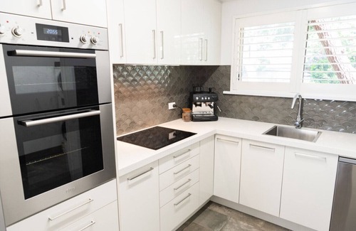 Newport Apartamento | Newport Beach Pad - Great Location