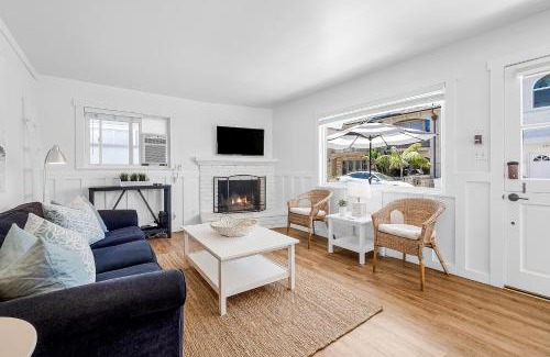 West Newport Casa | Newport Coastal Charm