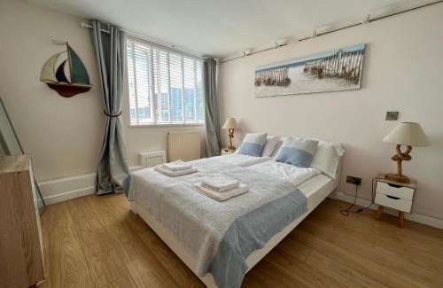 Newquay Apartamento | Newquay Fistral Beach View with pool
