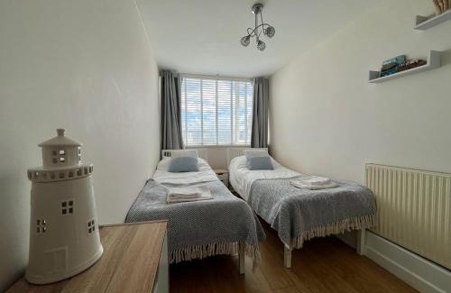 Newquay Apartamento | Newquay Fistral Beach View with pool