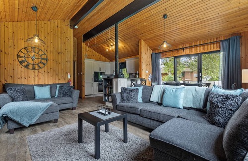 Welton Cabina | Newsham Lodge