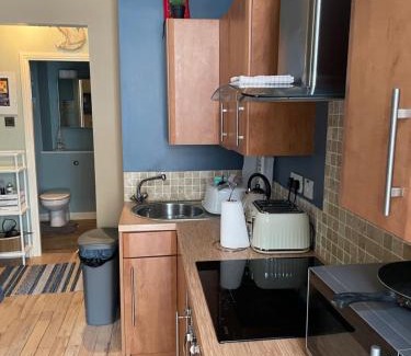Millport Casa | Newton Beach Cottage Couples Retreat