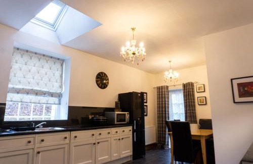 Cupar Casa | Newton Manor House - Luxury Retreat Sleeps 13