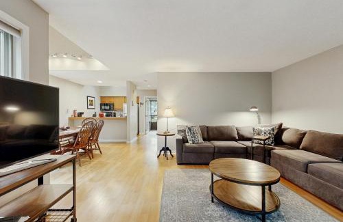 West Hartford Apartamento | Newton Village 1A