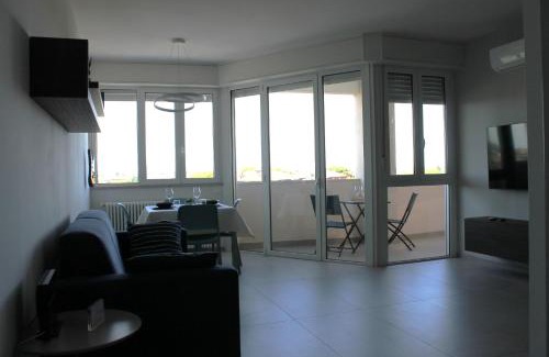 Ravenna Apartamento | NEWTON30 - Luminoso bilocale in zona servita