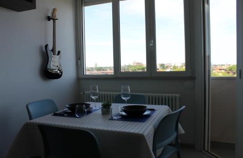 Ravenna Apartamento | NEWTON30 - Luminoso bilocale in zona servita