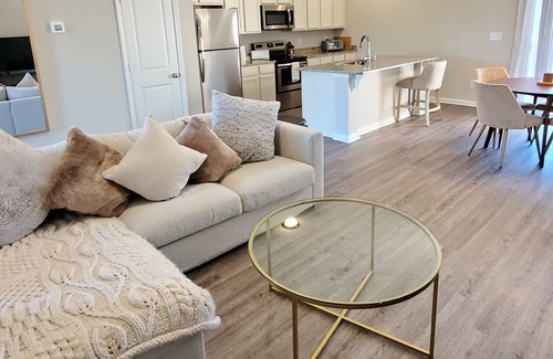 St. Andrews Casa | NewtoVrbo! Entire 2 Townhouses, 5 bedrooms, 4.5 bathrooms in gated community!