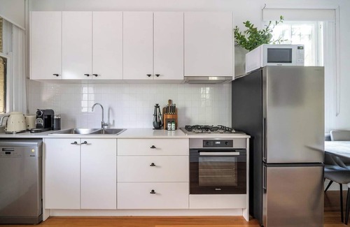 Newtown Casa | Newtown Nest Chic Terrace Living off King Street