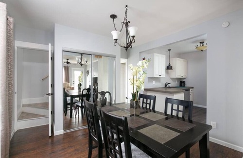 Tremont Apartamento | Siguiente 2 Christmas Story House / Tremont / 5min centro de la ciudad