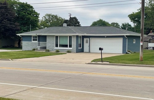 Ashwaubenon Casa | ¡Al lado del legendario Lambeau Field, el distrito de Titletown y el centro de Resch!