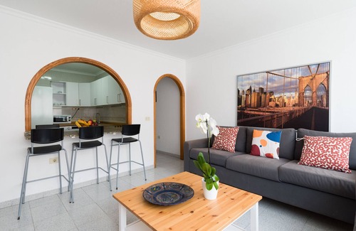 Las Palmas de Gran Canaria Chalet De Esquí | Next to the beach - 5 beds By CanariasGetaway